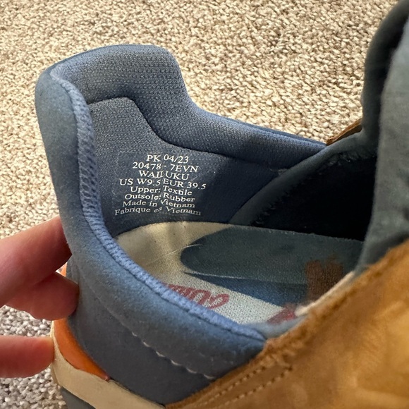 OluKai Wailuku Women's Navy Blue and Tan Sneakers - Picture 5 of 9